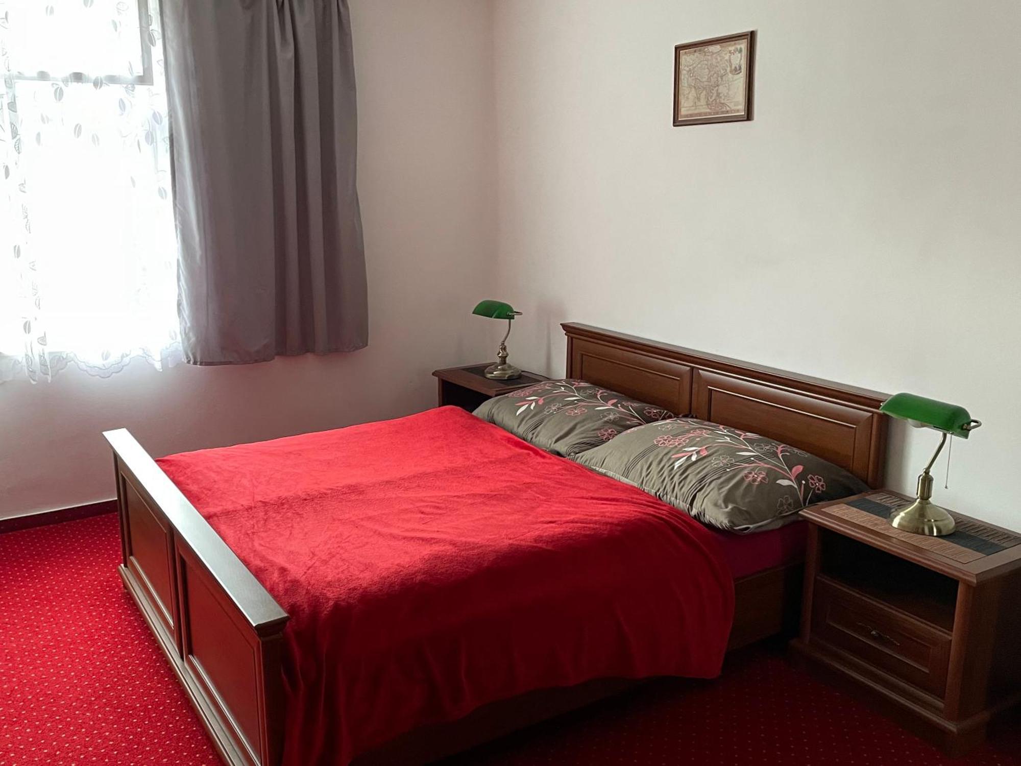 Penzion Na Zastavce Cesky Sternberk Exterior foto