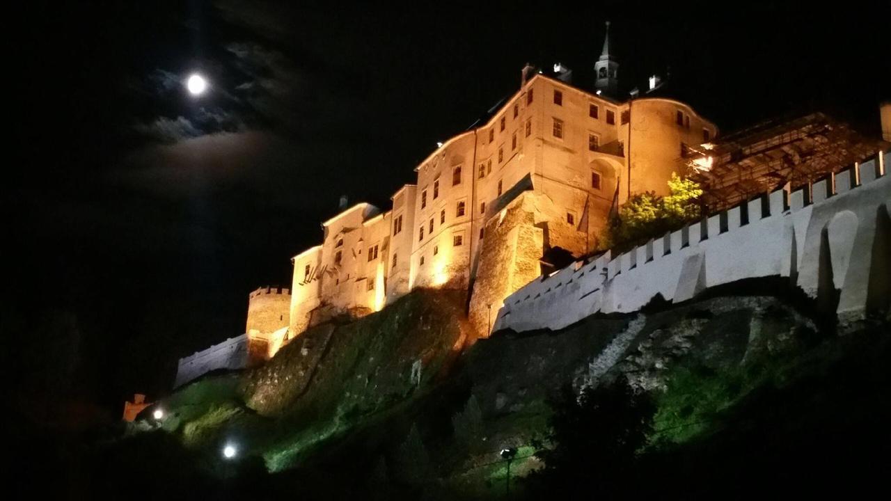 Penzion Na Zastavce Cesky Sternberk Exterior foto